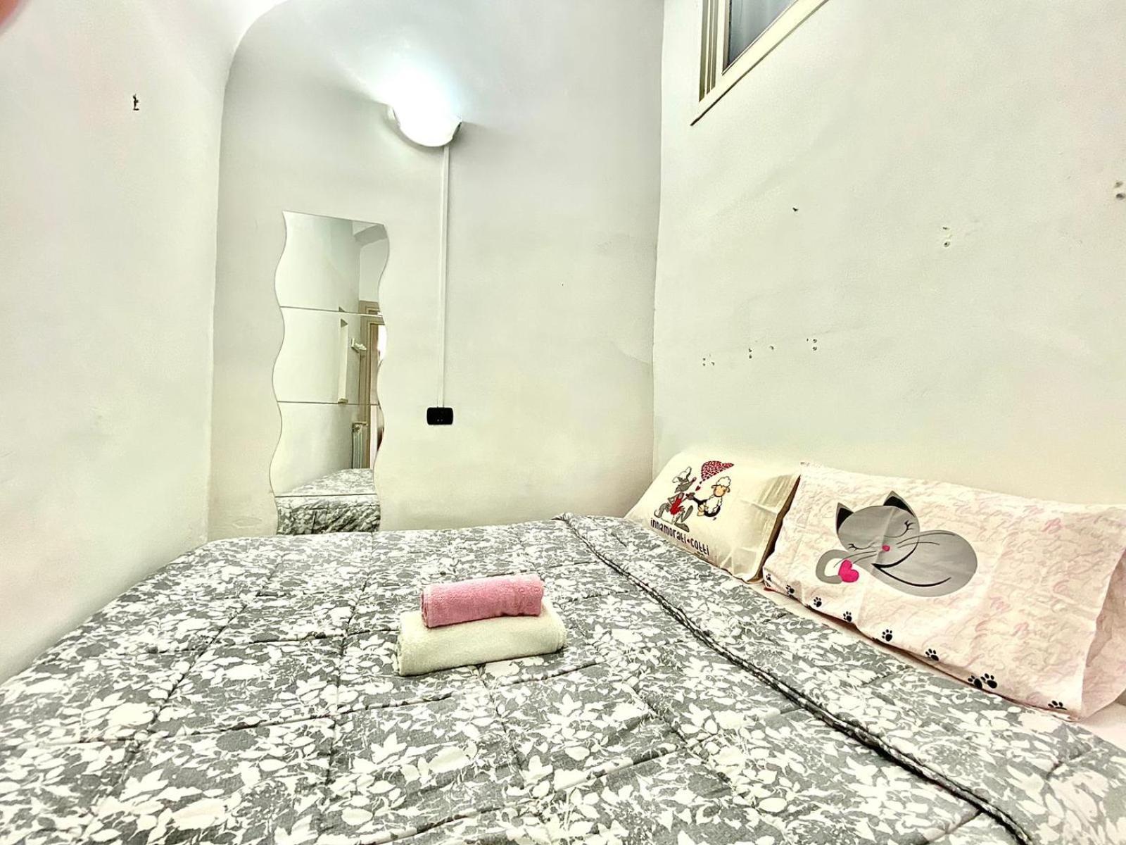 Accogliente E Moderno Per Gruppi E Famiglie, Con Vista Mozzafiato Su E Vesuvio Appartamento Napoli