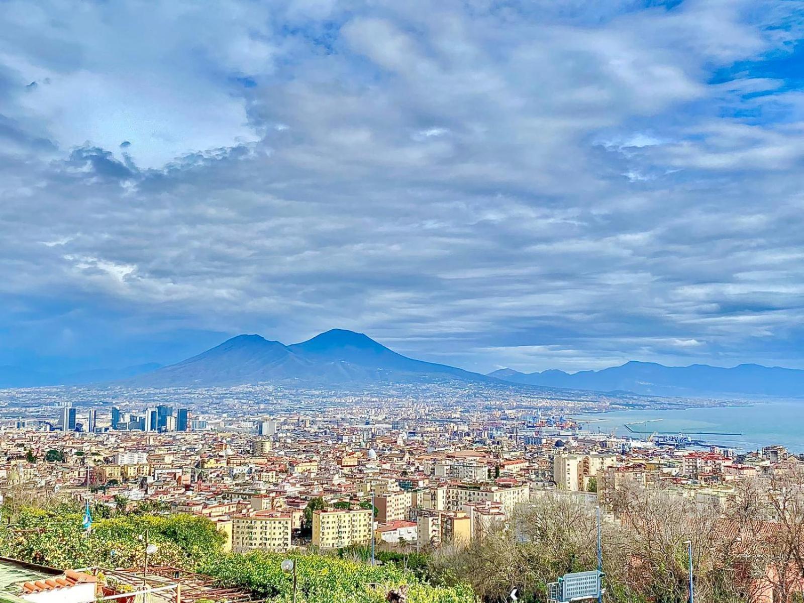 Appartamento Accogliente E Moderno Per Gruppi E Famiglie, Con Vista Mozzafiato Su E Vesuvio *